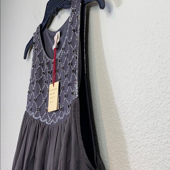 Raga Sleeveless Tulle Mini Dress - Picture 10 of 11